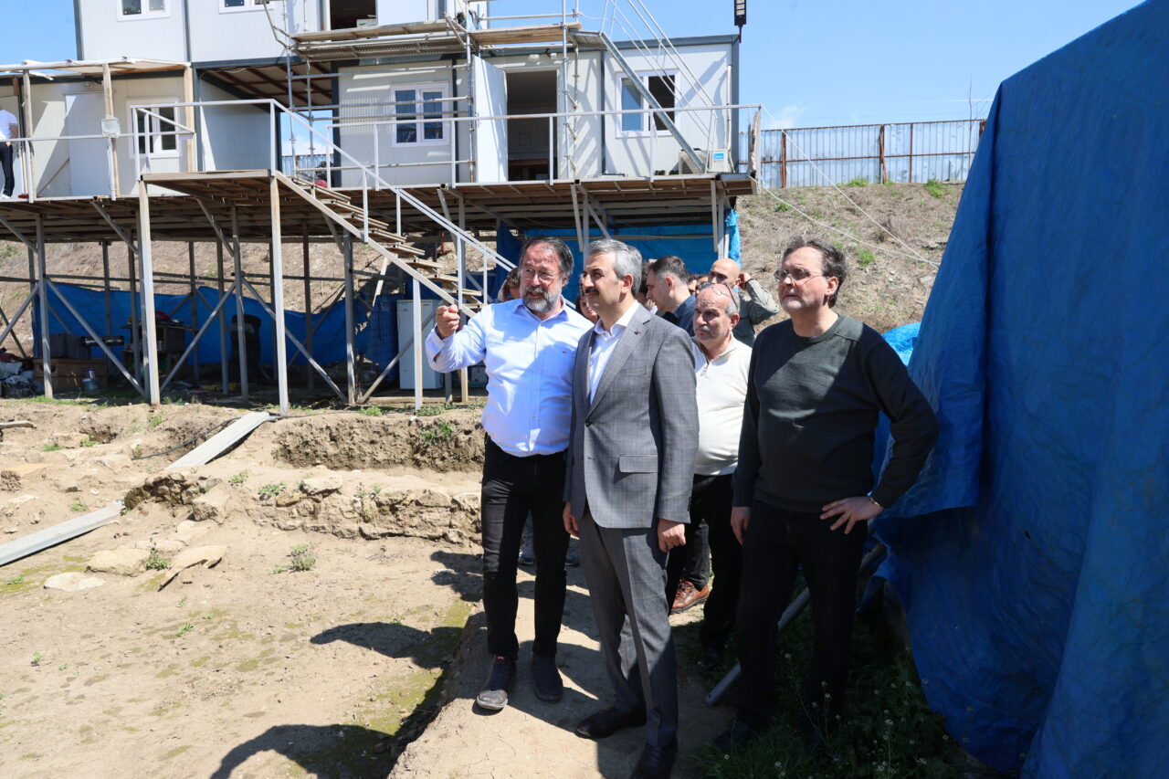 - Vali Yunus Sezer:
- "Restorasyon çalışmalarının ardından çevre düzenlemesi yapılacak.