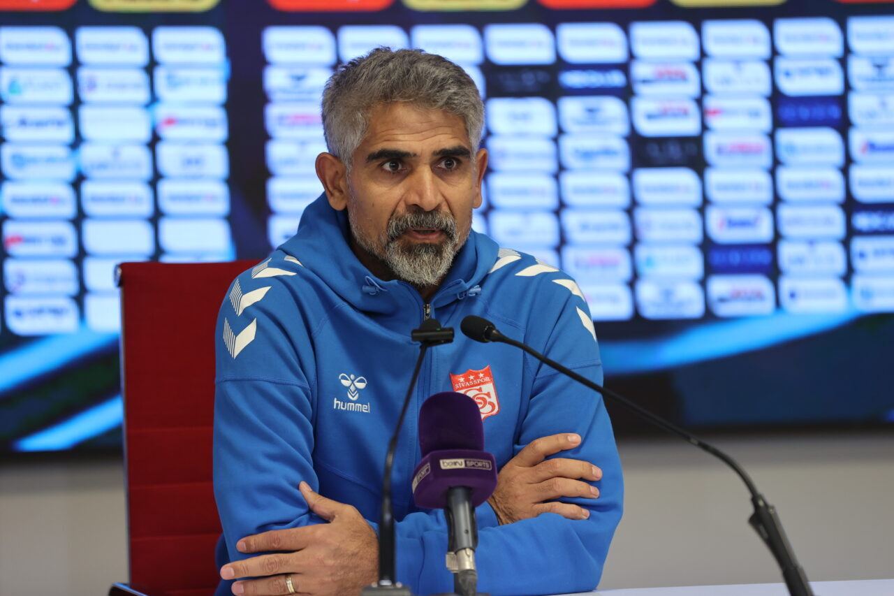 - Özbelsan Sivasspor Teknik Direktörü İsmet Taşdemir:
- "İç sahada, çok