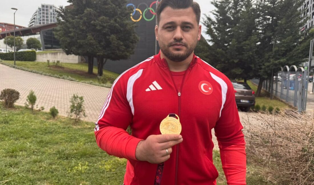 - "Bu rekoru ülkeme kazandırmak en büyük hayalimdi, başardım. Kolay