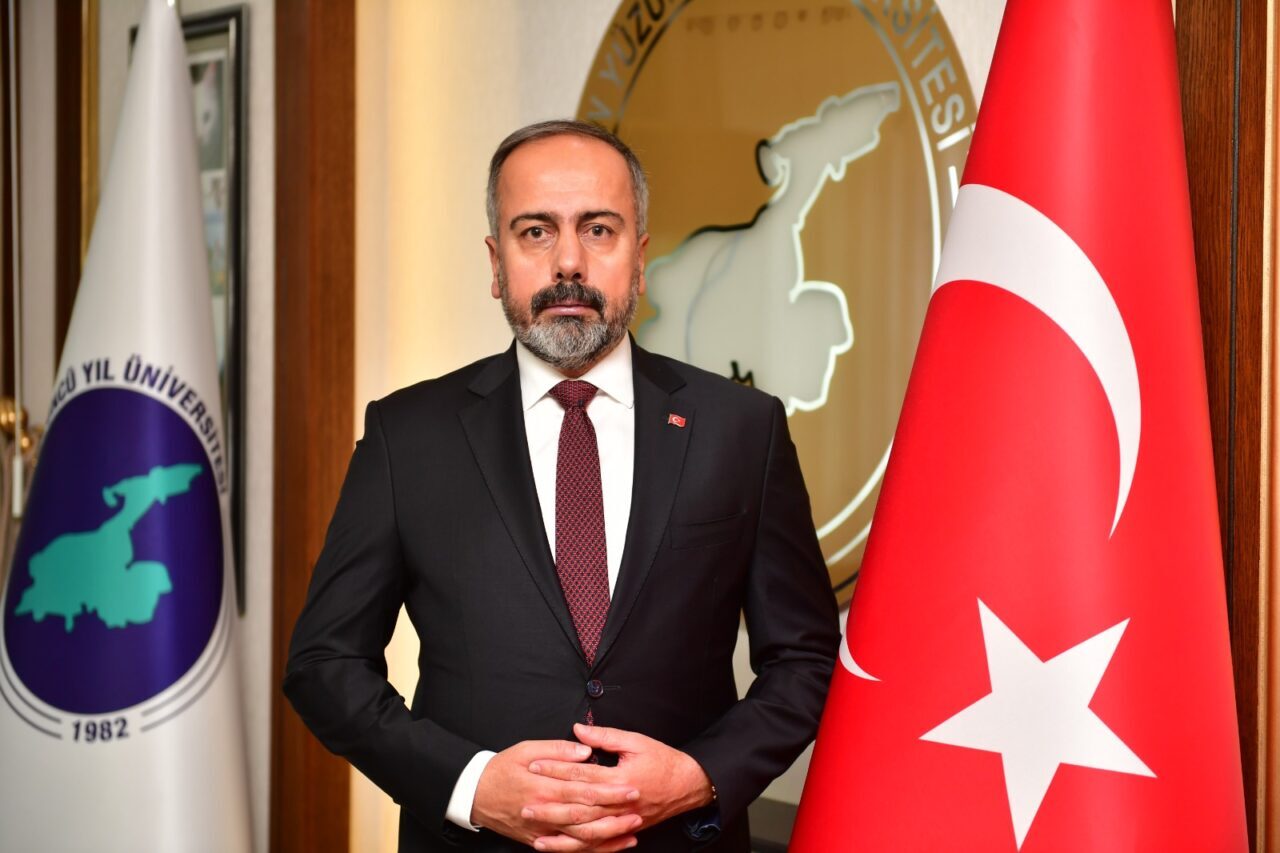 VAN/MUŞ (AA) – Van Yüzüncü Yıl Üniversitesi Rektörü Prof. Dr.