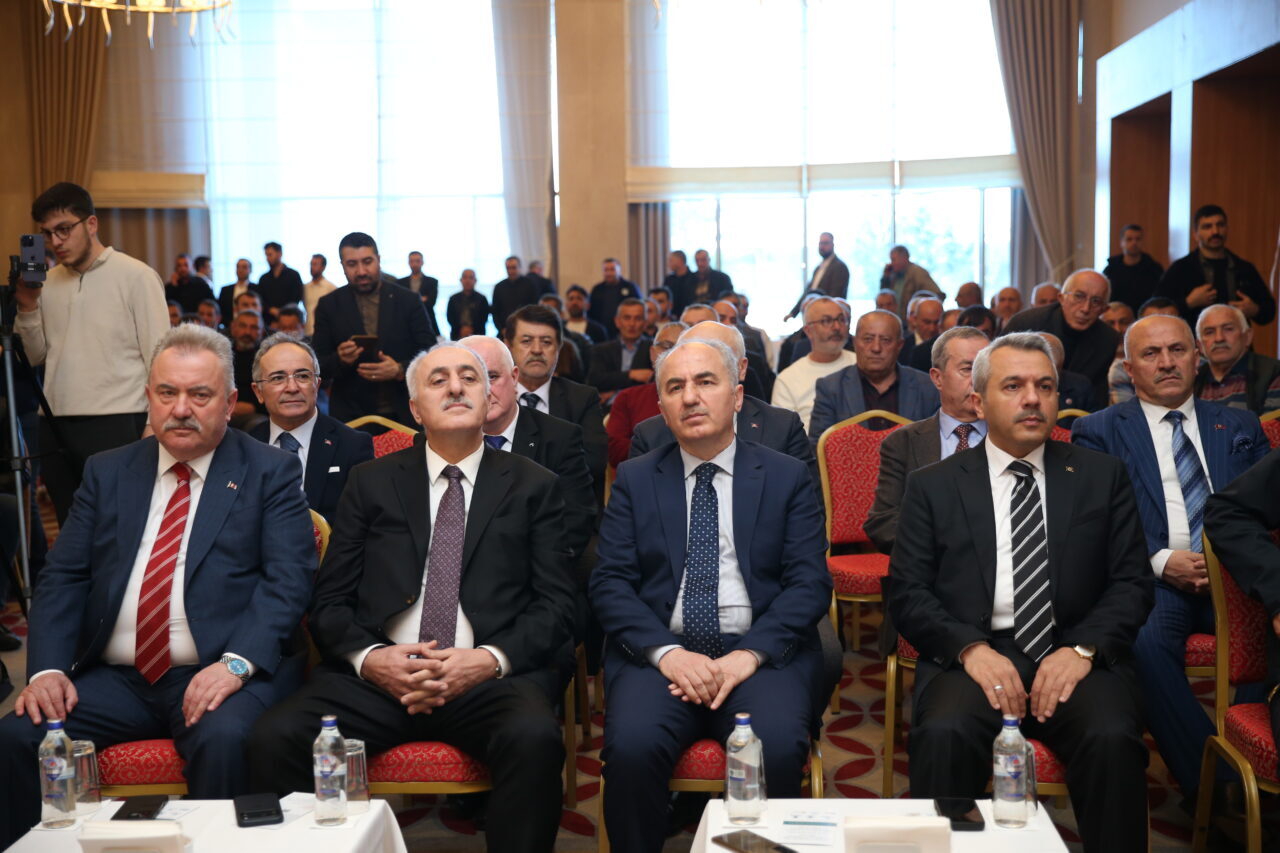 RİZE (AA) – Rize Belediyesince yürütülen "Rize İçme Suyu Hatları
