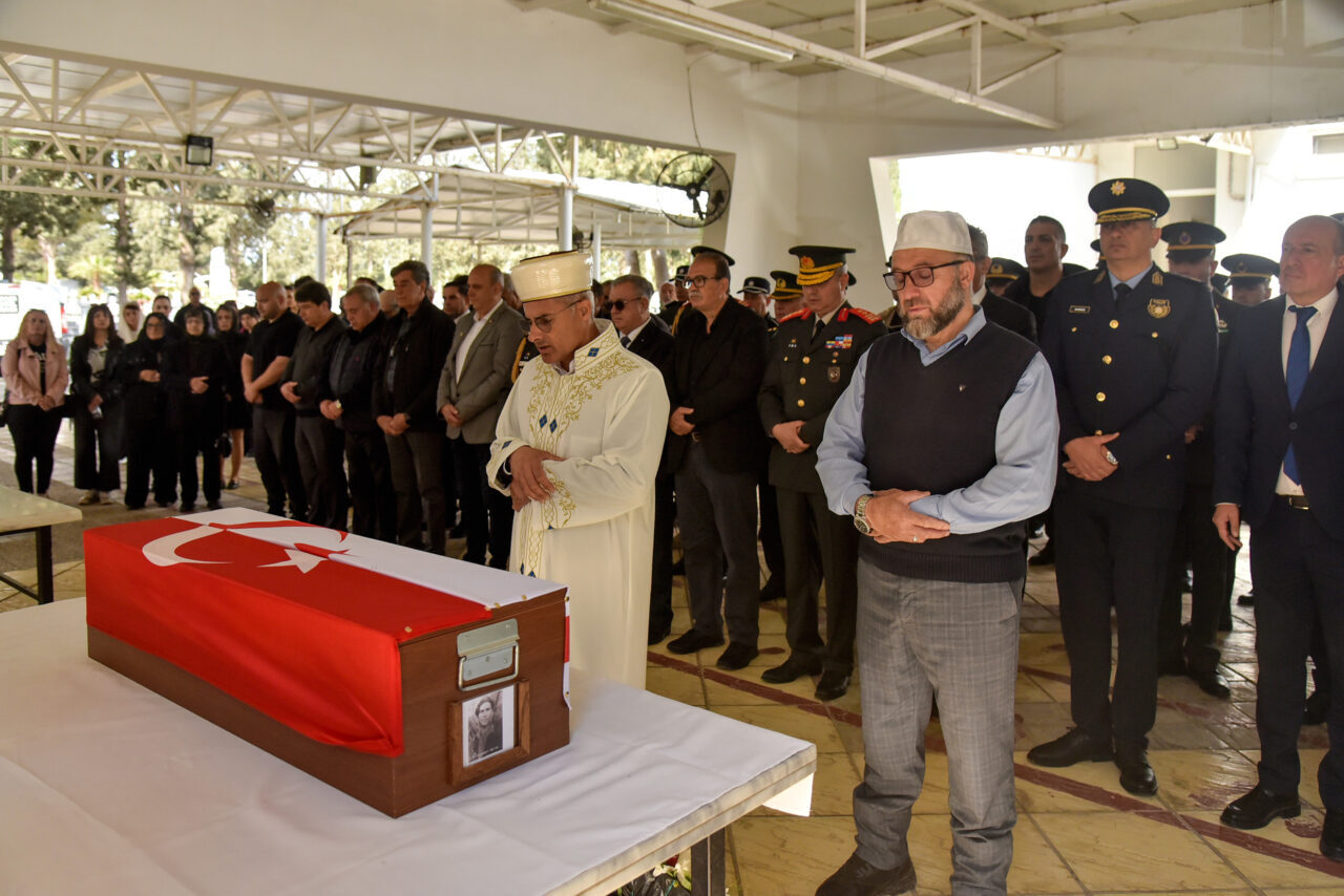 LEFKOŞA (AA) – Rum polisi tarafından Larnaka kentinde taksicilik yaparken