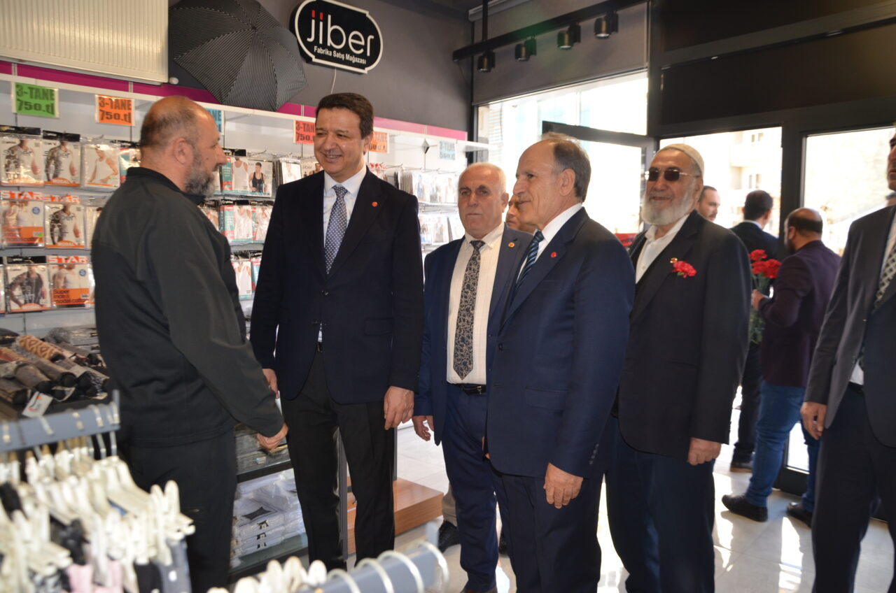 - "Ülke olarak şunu kabul etmemiz lazım. Amerika ve İsrail'in