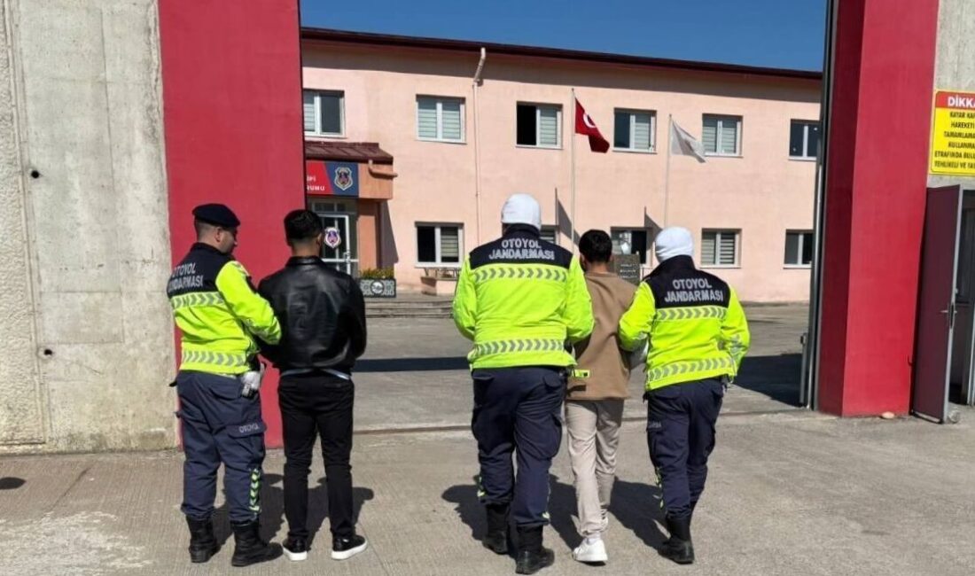 - Organizatörlük yaptığı iddiasıyla gözaltına alınan 2 zanlı tutuklandı