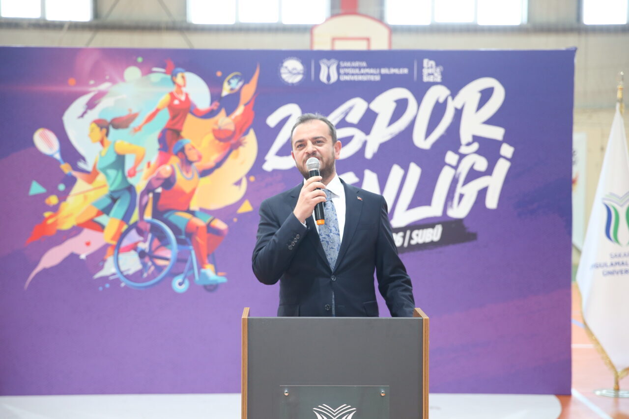 SAKARYA (AA) – Sakarya'da düzenlenen "2. Spor Şenliği"ne katılan özel