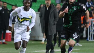-Sakaryaspor: 1 - Esenler Erokspor: 2

- Sakarya temsilcisi küme düştü