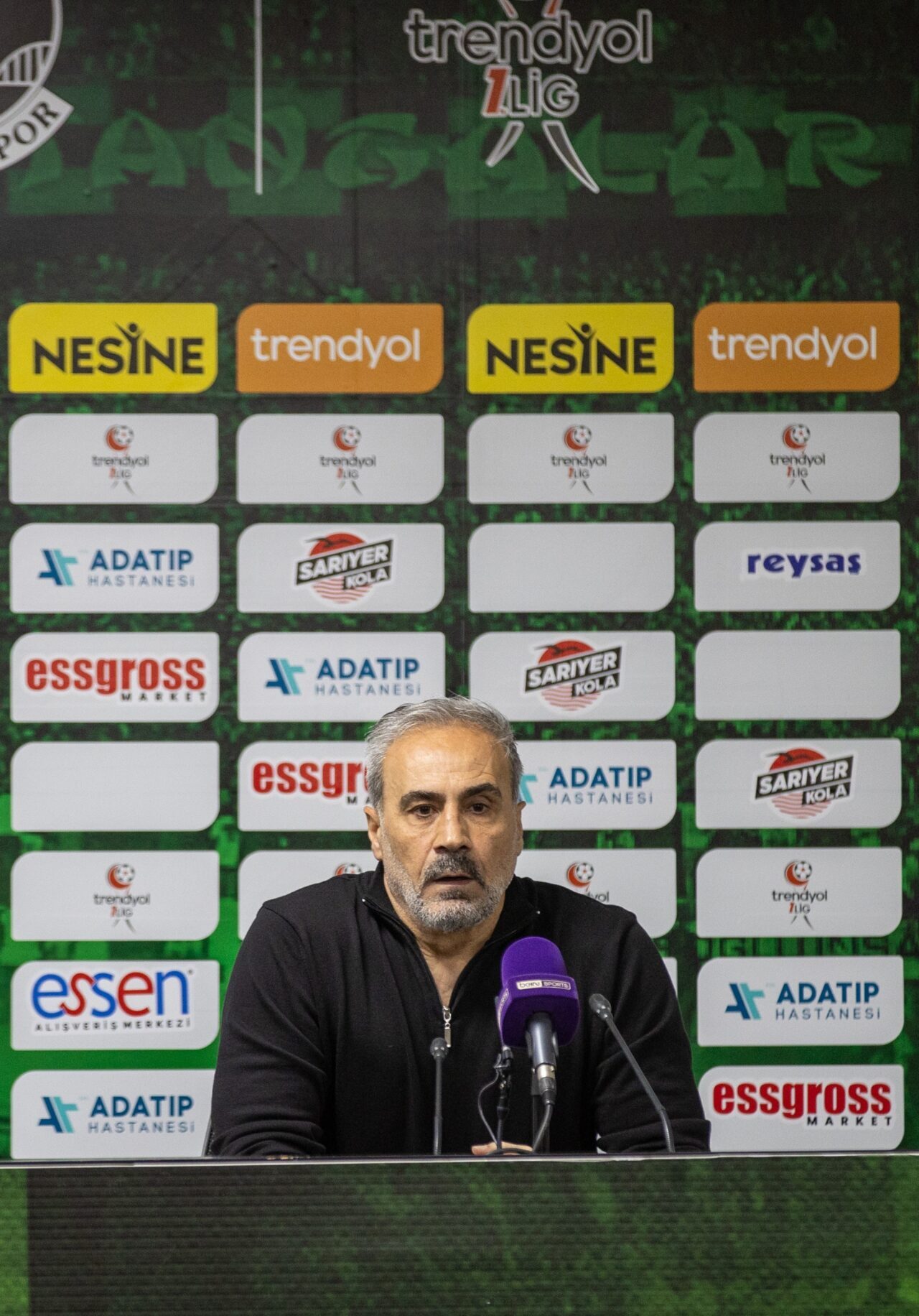 - Sakaryaspor Teknik Direktörü Mustafa Dalcı:
- "Sonuna kadar hak ettiğimiz