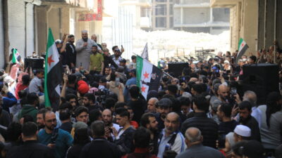 -Şam kırsalındaki Felita köyünden Yusuf Asakir, kurbanların bazılarının öldürüldükten sonra