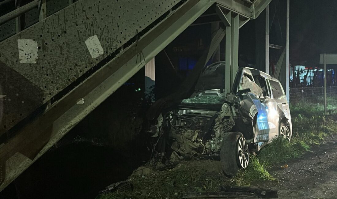 SAMSUN (AA) – Samsun'un 19 Mayıs ilçesinde üst geçidin çelik