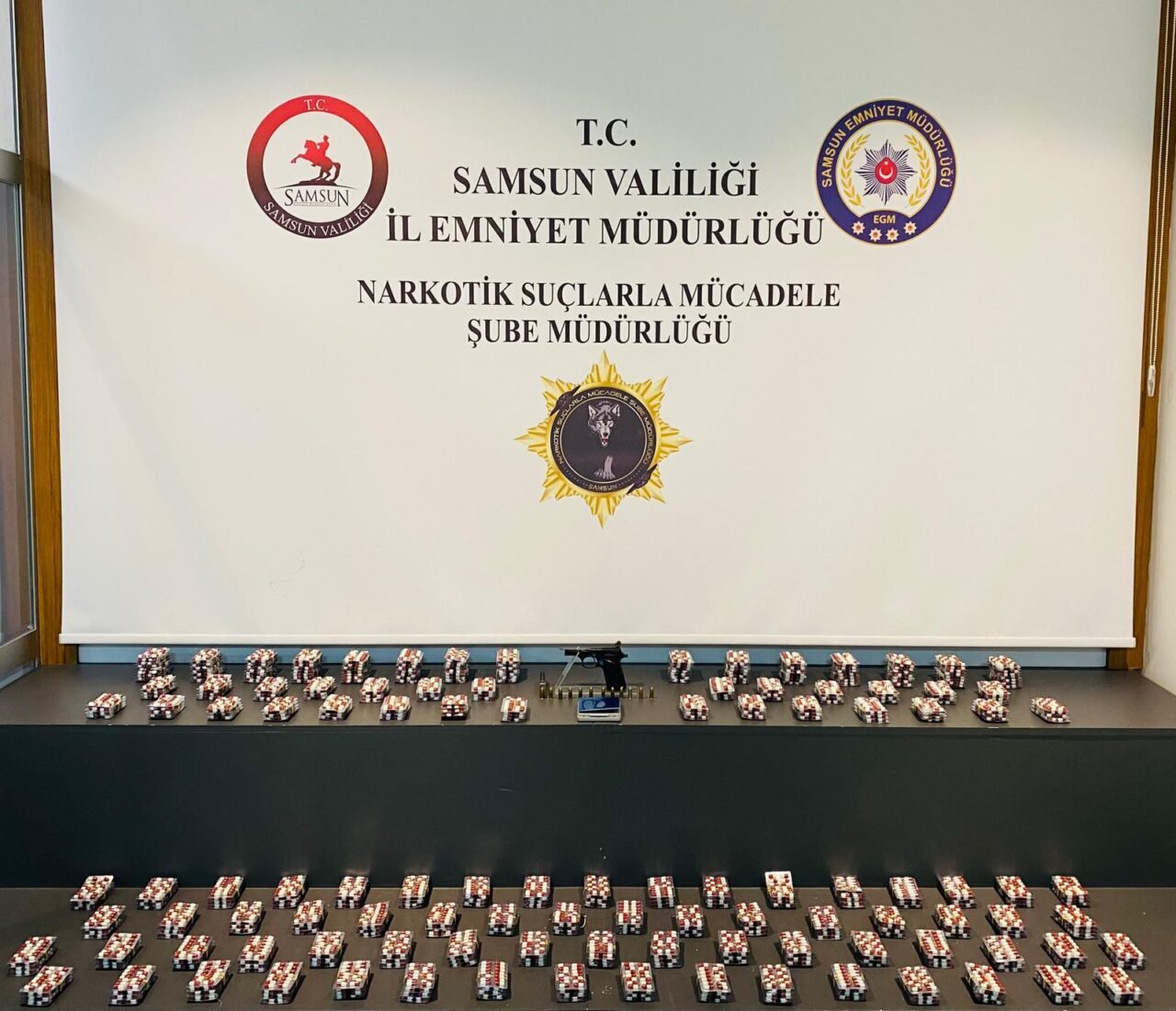 SAMSUN (AA) – Samsun'da düzenlenen operasyonda 18 bin 452 uyuşturucu