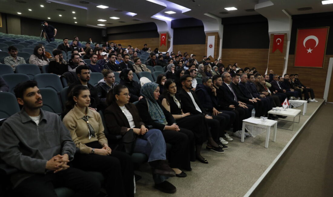 SAMSUN (AA) – Samsun Üniversitesi ev sahipliğinde "Doğu Türkistan: Unutulan