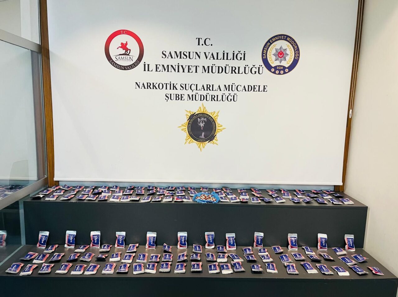 SAMSUN (AA) – Samsun'un İlkadım ilçesinde düzenlenen uyuşturucu operasyonunda, ikametinde