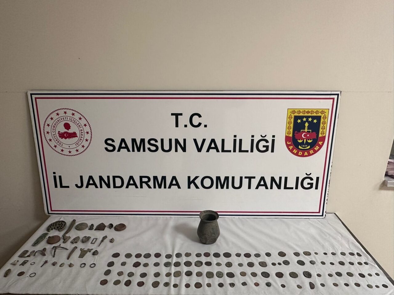 SAMSUN (AA) – Samsun'un Terme ilçesinde düzenlenen tarihi eser operasyonunda