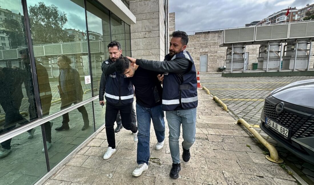 SAMSUN (AA) – Samsun'un Atakum ilçesinde tartıştığı arkadaşını bıçakla öldüren