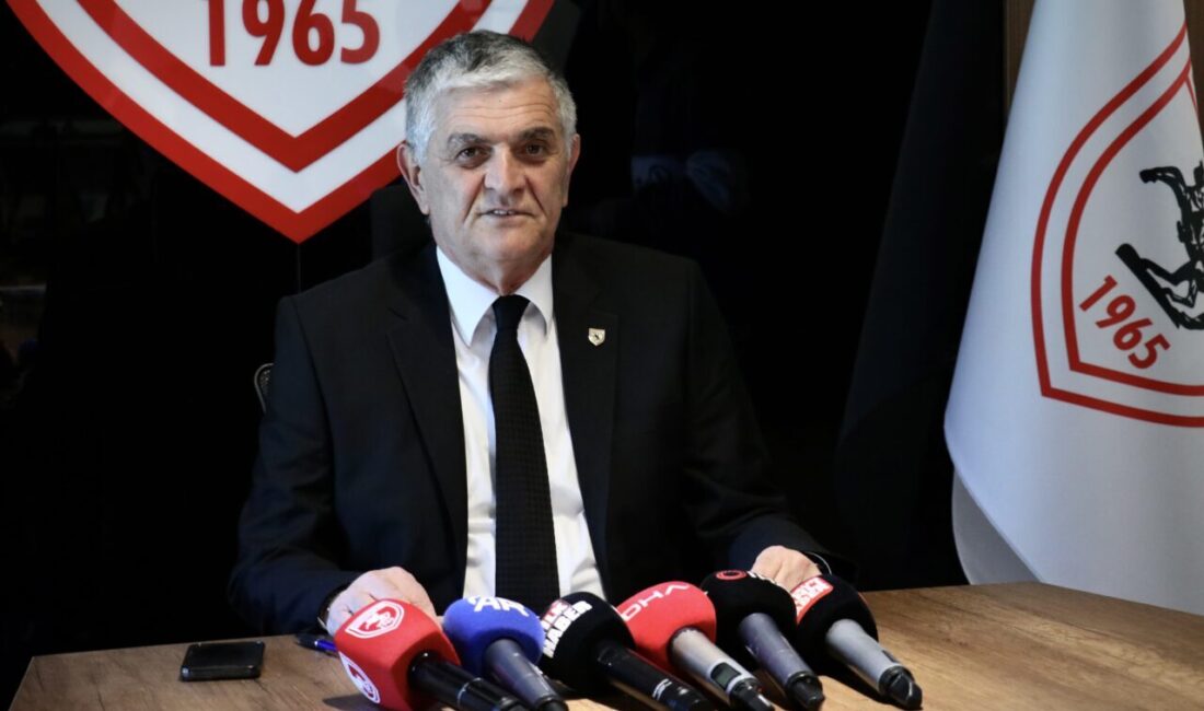 - Kulüp basın sözcüsü Suat Çakır:
"Hak ve adalet arıyoruz. Verdiğimiz