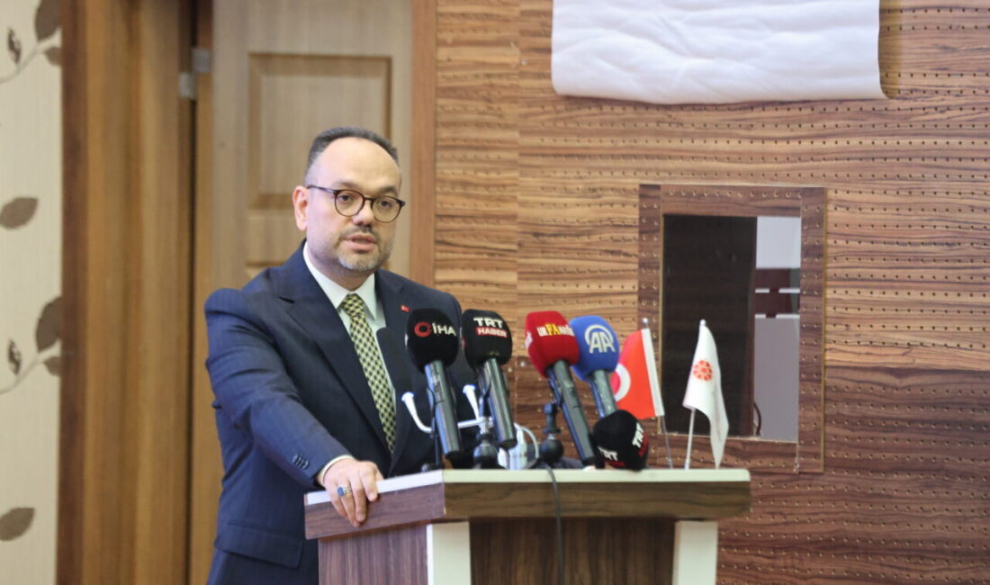 - İletişim Başkan Yardımcısı İlhami Giray Şahin:
- "Sadece bir iletişim