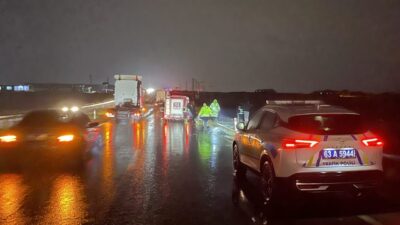 ŞANLIURFA (AA) – Şanlıurfa'nın Siverek ilçesinde şarampole devrilen otomobildeki 6