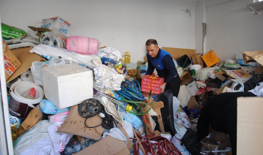 ŞANLIURFA (AA) – Şanlıurfa’nın Haliliye ilçesinde bir depoda son kullanma