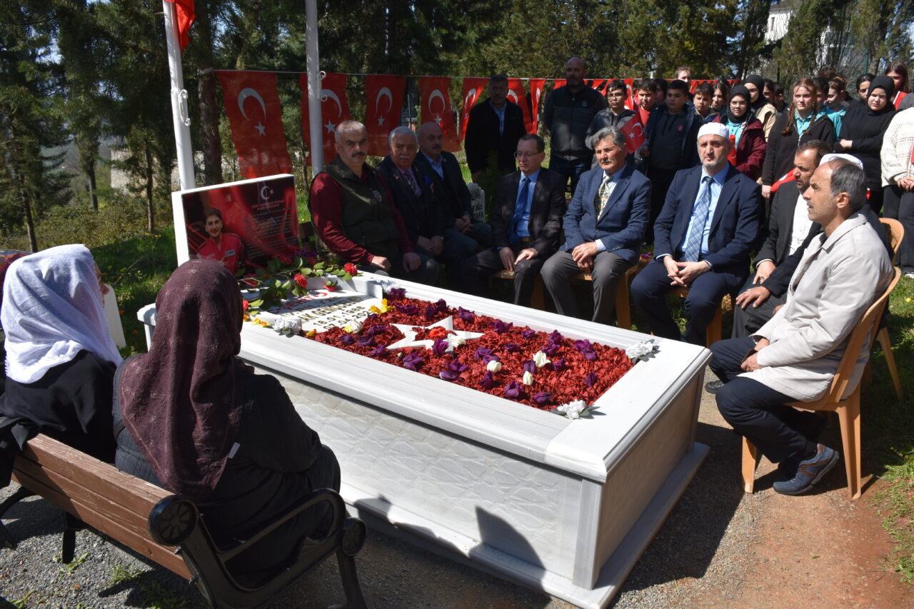 TRABZON (AA) – Konya'da eğitim uçuşu sırasında Türk Yıldızları'na ait