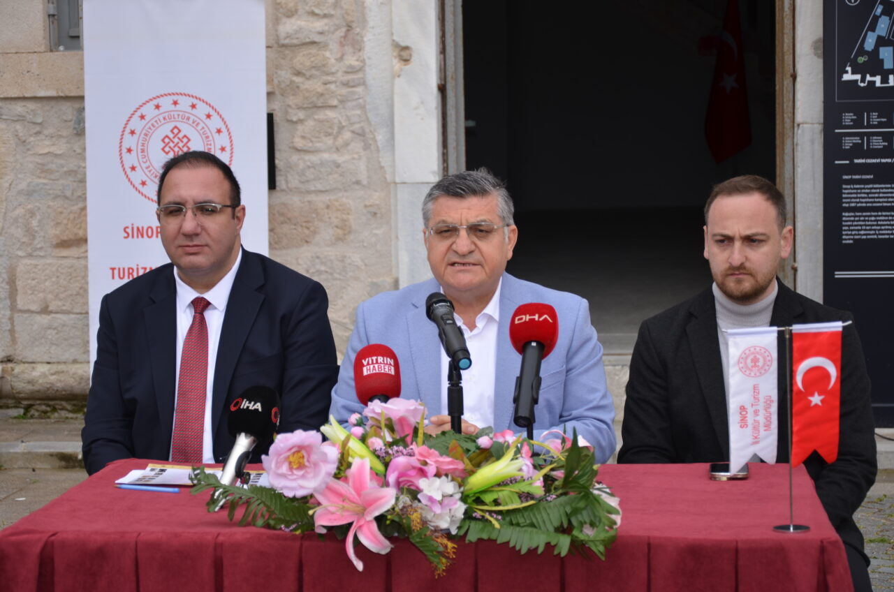 - Festivalde Filistin konulu yapımlar "Çığlığa Kulak Ver" temasıyla izleyiciyle