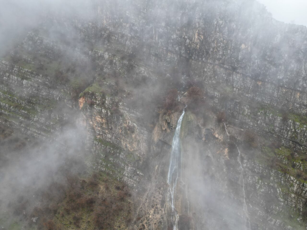 ŞIRNAK (AA) – Şırnak'ın Uludere ilçesinde kar suları ve yağmurla