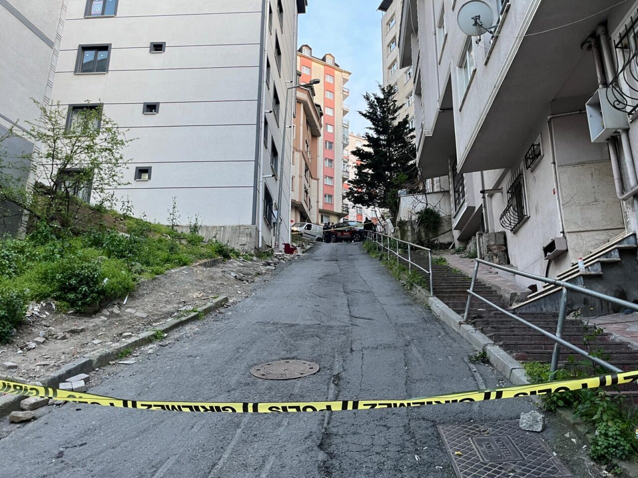 İSTANBUL (AA) – Şişli'de metruk binada bir erkeğe ait ceset