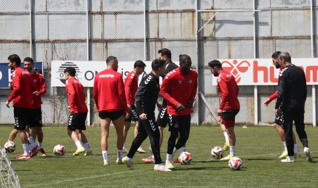 - "Play-off'ta olma şansımız çok yüksekti ama maalesef beceremedik. Yarış