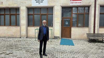SİVAS (AA) – Sivas'ın Hafik ilçesinde cami kubbesi 14 yıldır