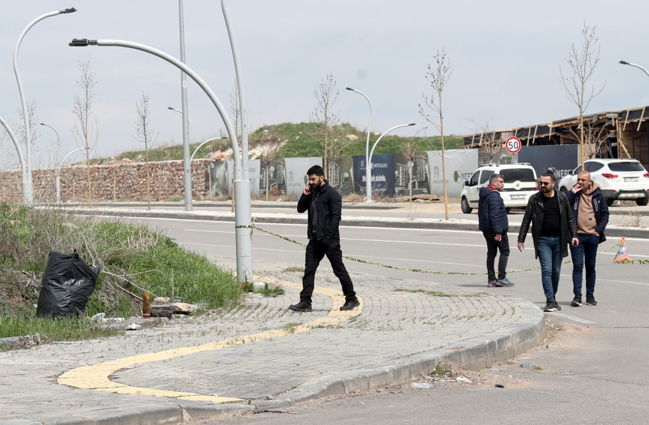 SİVAS (AA) – Sivas'ta havan topu mermisi olduğu değerlendirilen mühimmat