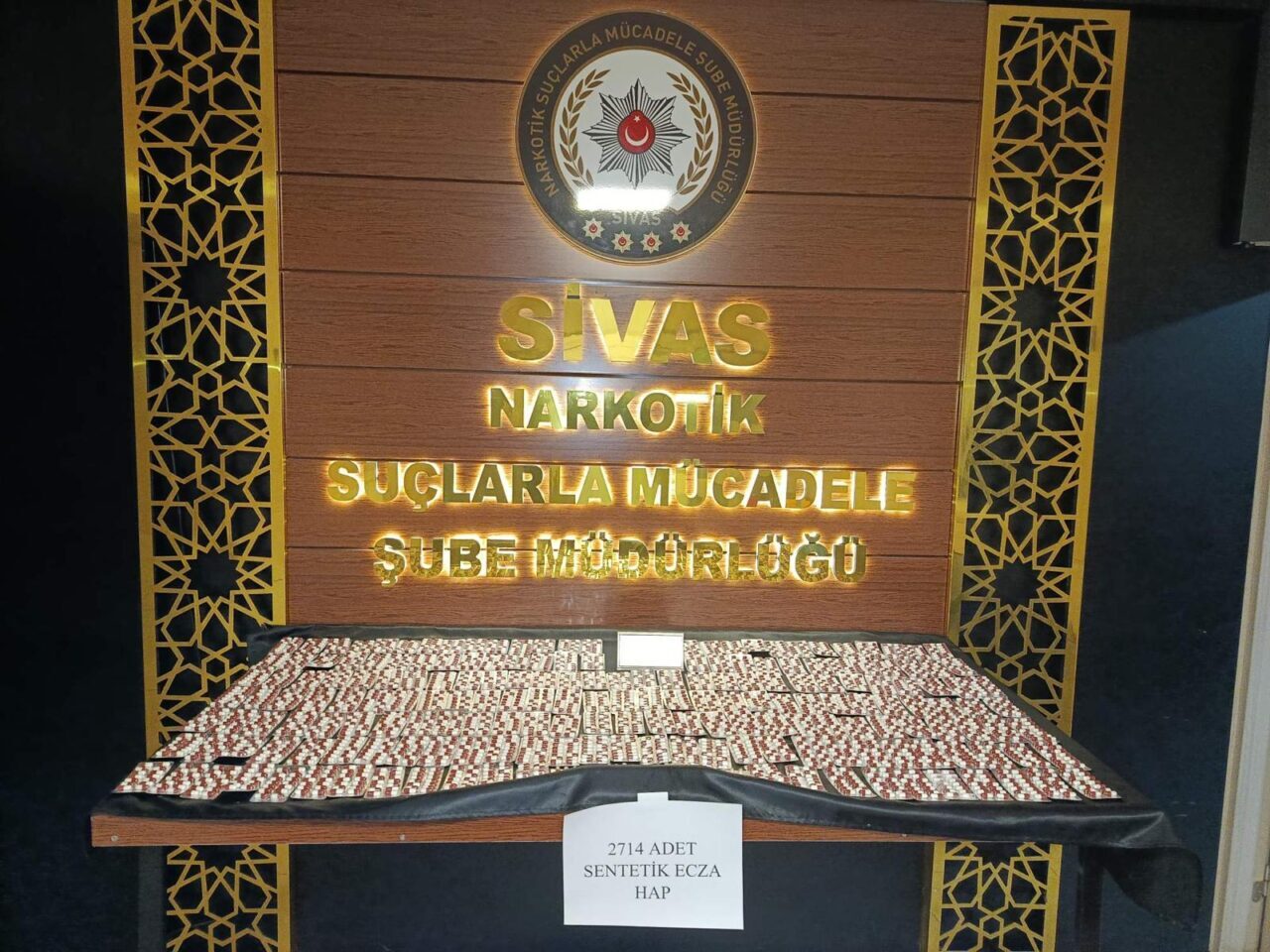 SİVAS (AA) – Sivas'ta polis ekiplerince düzenlenen uyuşturucu operasyonunda gözaltına