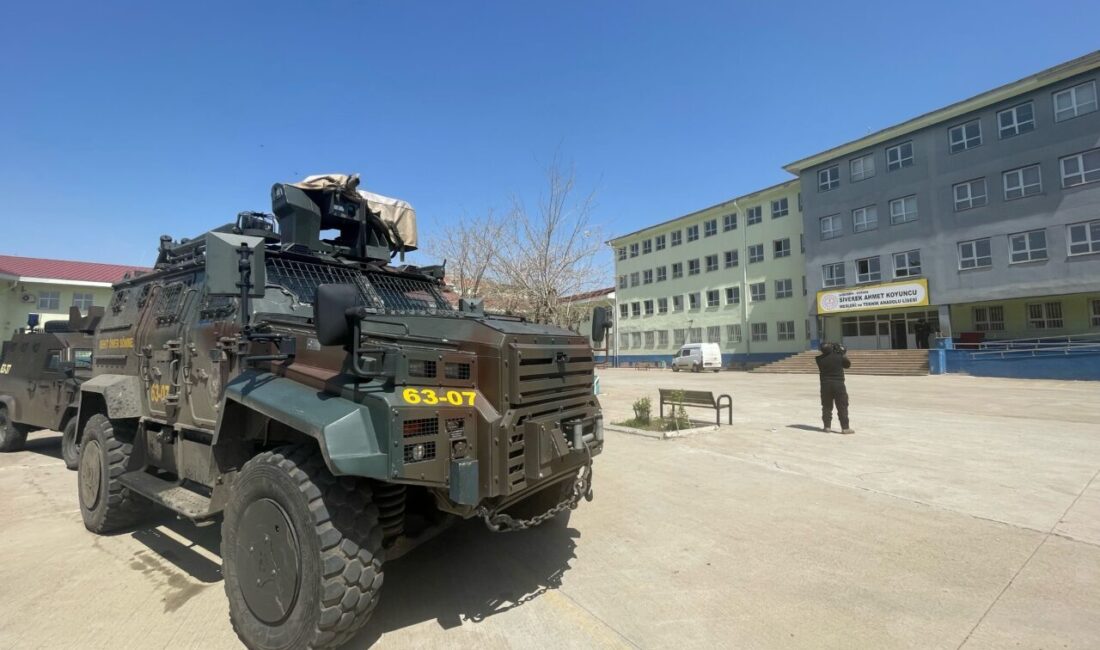 - Şanlıurfa Valisi Hasan Şıldak:
- "16 yaralıdan 4'ü öğretmen, 10'u