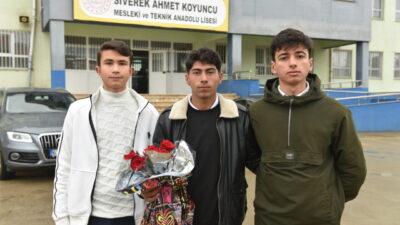 ŞANLIURFA (AA) – Şanlıurfa'nın Siverek ilçesinde 16 kişinin yaralandığı silahlı