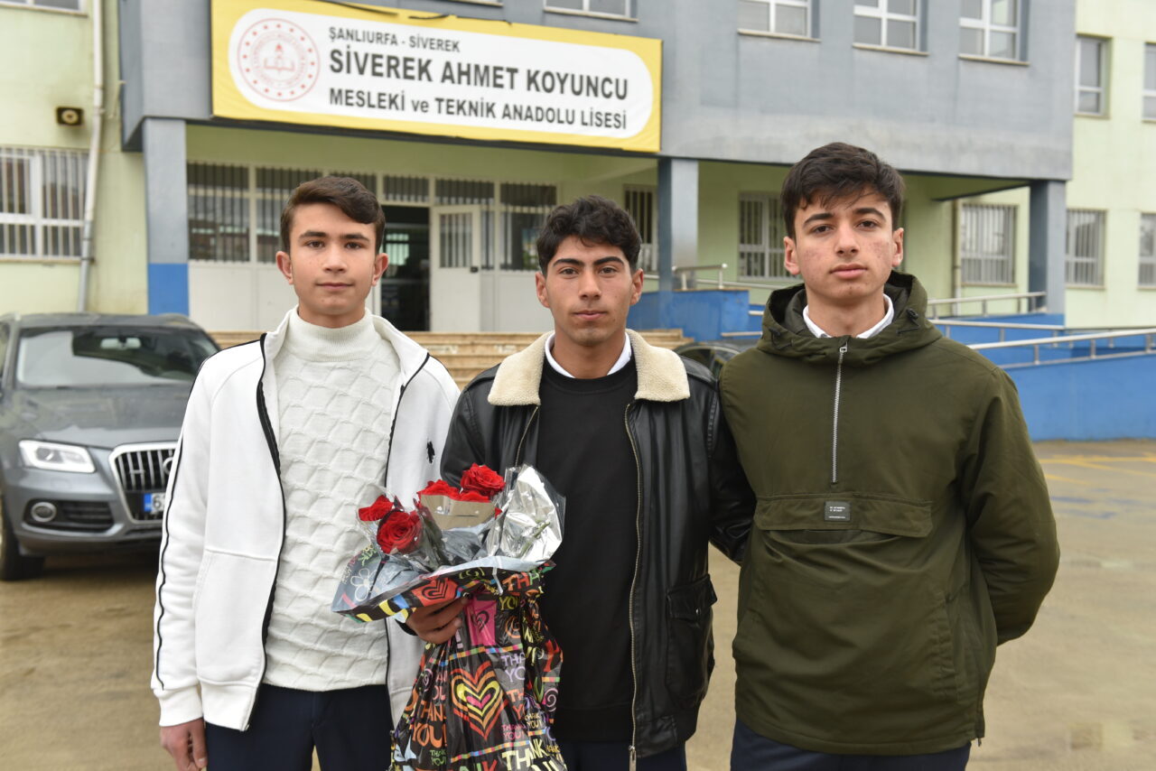 ŞANLIURFA (AA) – Şanlıurfa'nın Siverek ilçesinde 16 kişinin yaralandığı silahlı