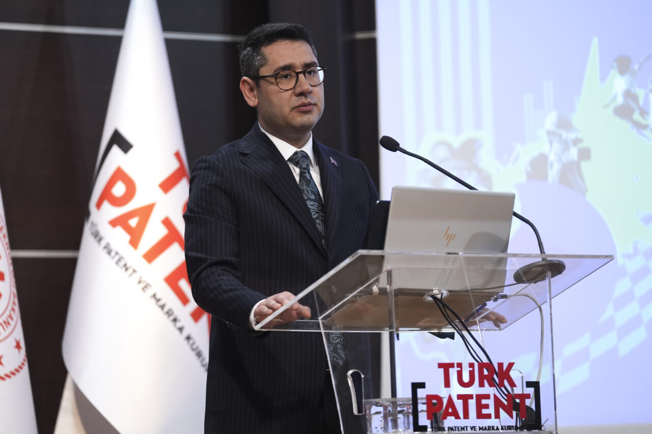- Sanayi ve Teknoloji Bakan Yardımcısı Muhammet Kasım Gönüllü:
- "Akıl