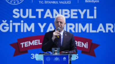 - İstanbul Valisi Davut Gül:
- "İstanbul'da 100 anaokulu, 100 4-6