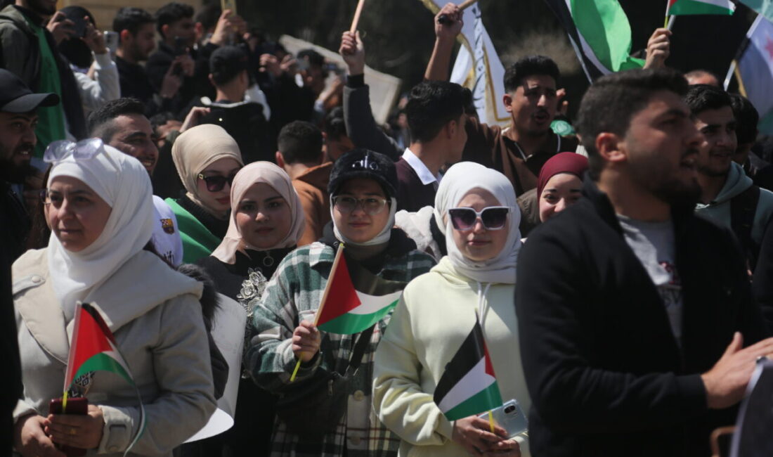 ŞAM (AA) – Suriye’nin başkenti Şam’da, İsrail Meclisinin onayladığı, Filistinlileri