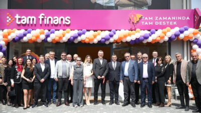 ANTALYA (AA) – Tam Finans, Antalya'nın Alanya ilçesindeki şubesini törenle