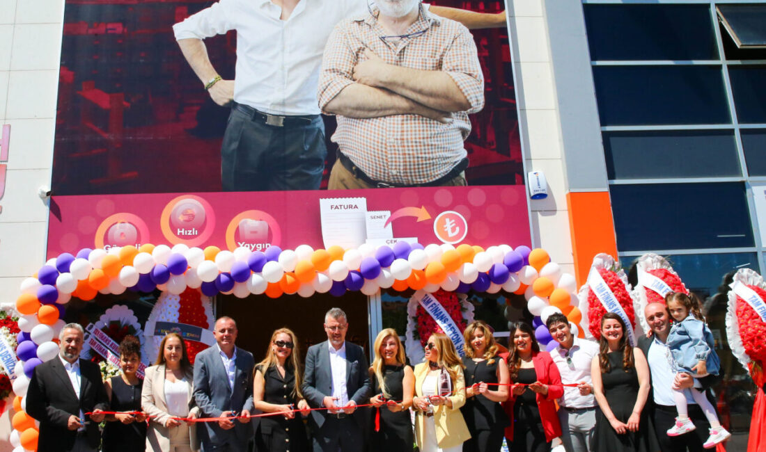 UŞAK (AA) – Tam Finans, Uşak'taki şubesini törenle hizmete açtı.