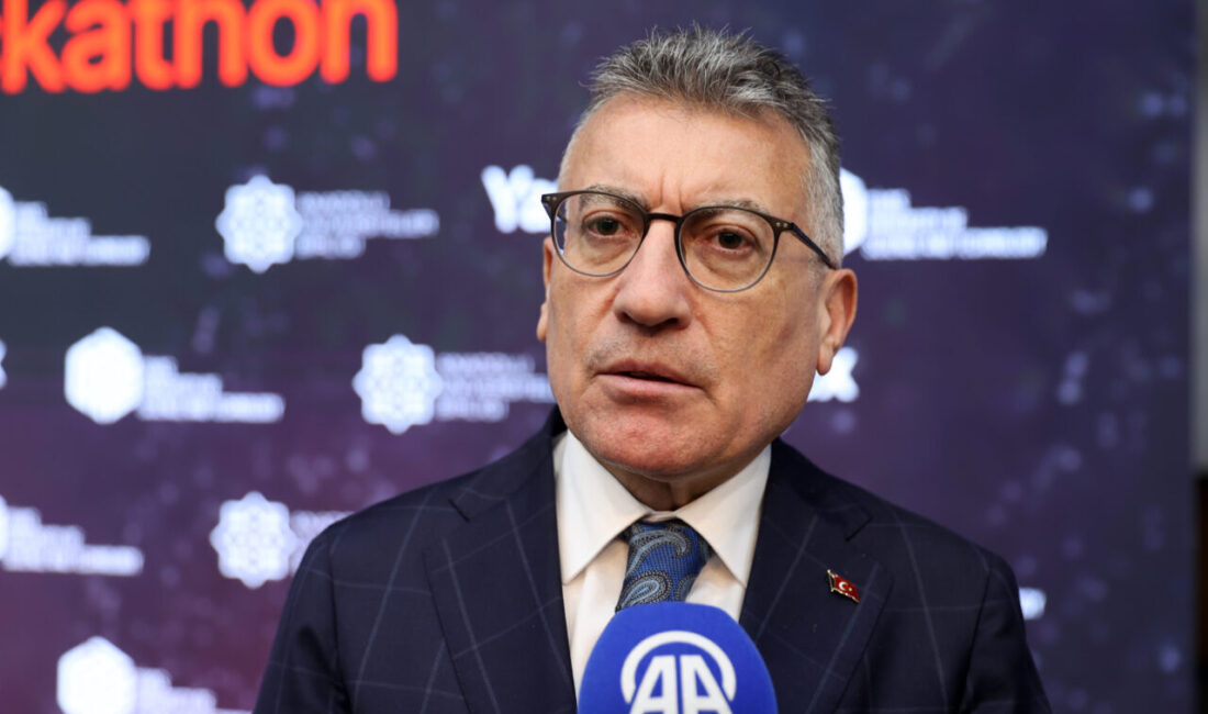 - "İnşallah Türkiye Yüzyılı'nda ve Türkiye'nin dijital dönüşümünde bu tür