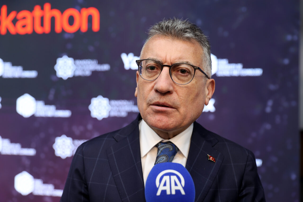 - "İnşallah Türkiye Yüzyılı'nda ve Türkiye'nin dijital dönüşümünde bu tür