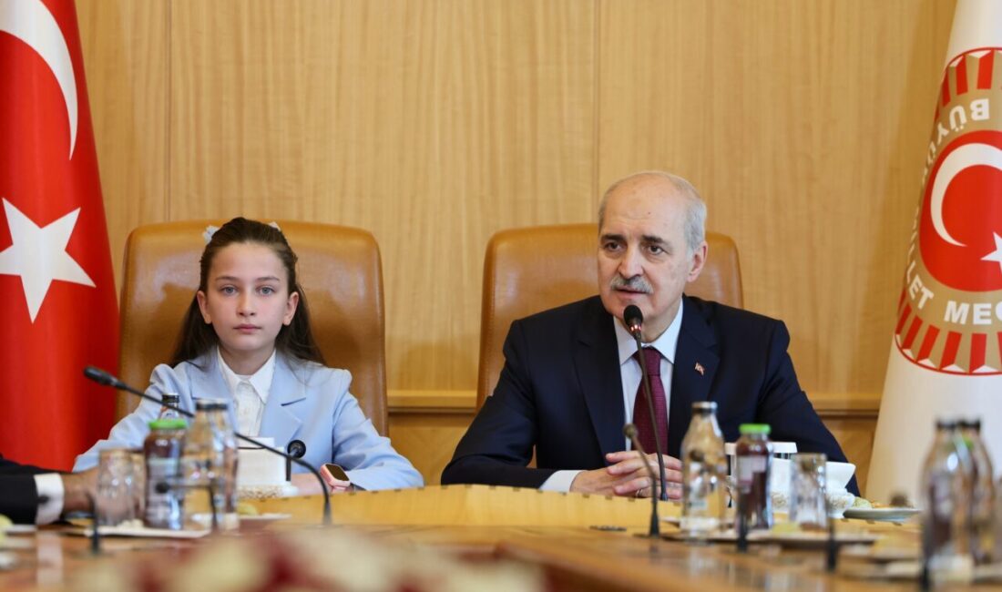 - "Büyük ve güçlü Türkiye'den bahsediyorsak aslında bunun ilk şartı,