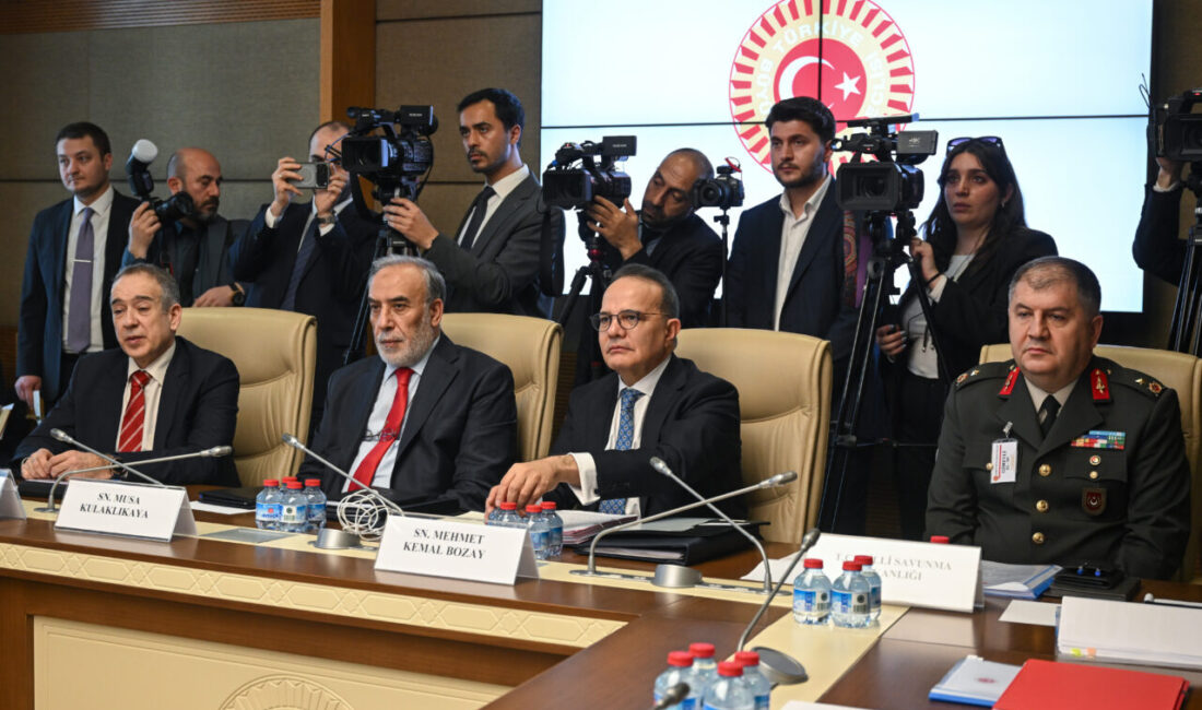 - Dışişleri Komisyonu Başkanı Fuat Oktay:
- "Savaş kaynaklı Hürmüz Boğazı'ndaki