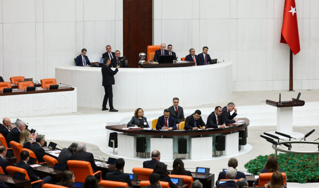- TBMM Başkanı Numan Kurtulmuş:
- "Anayasa ve iç tüzük çerçevesinde