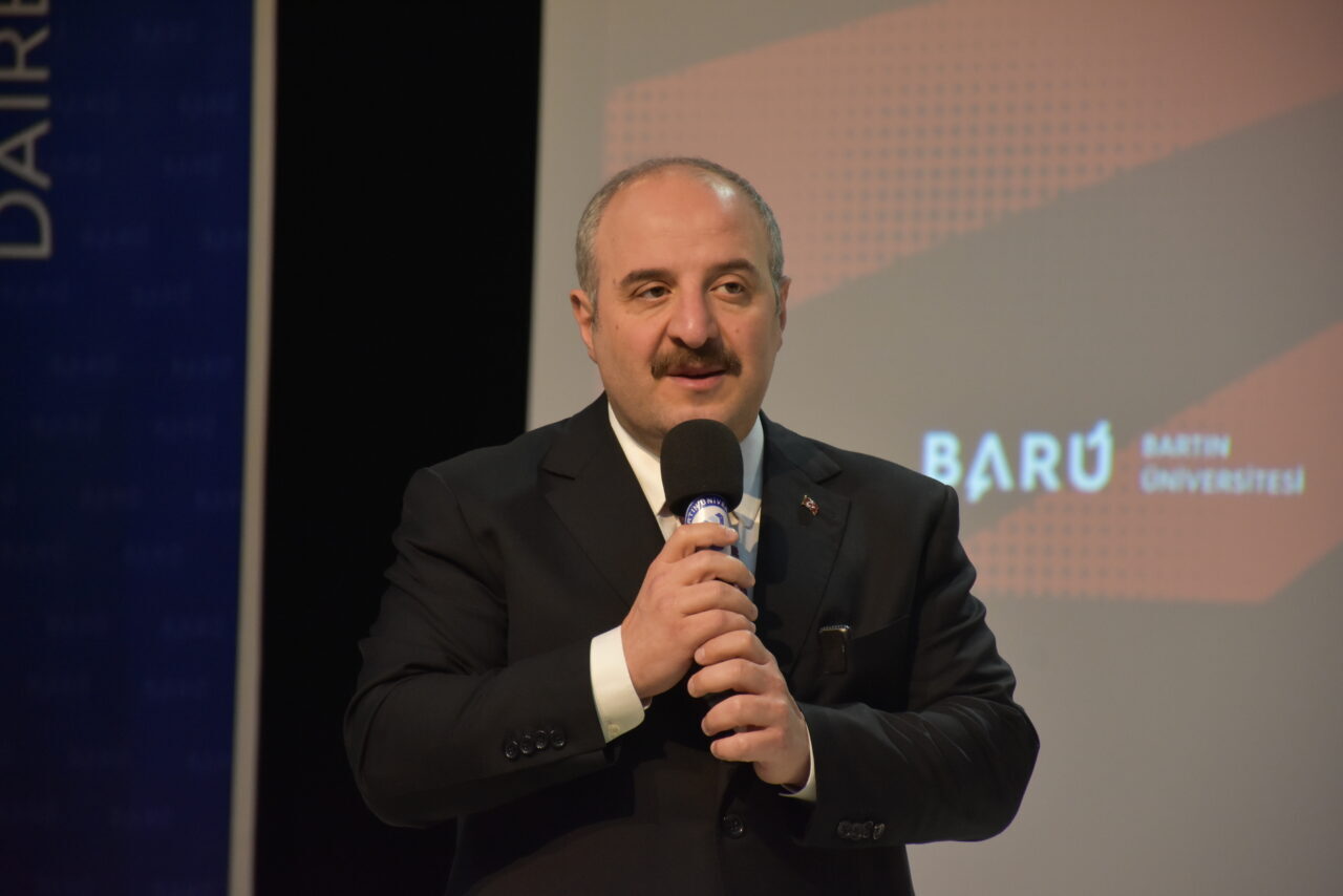 - "Bugün Türkiye bu krizlerde, özellikle savaş ortamında ayakta kalabiliyorsa,