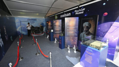 - 23 Nisan Ulusal Egemenlik ve Çocuk Bayramı ile TBMM'nin