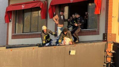 TEKİRDAĞ (AA) – Tekirdağ’ın Çorlu ilçesinde bir kafenin 3’üncü katından