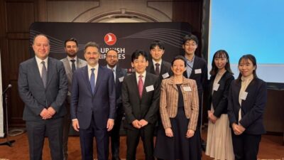 - THY Yönetim Kurulu ve İcra Komitesi Başkanı Murat Şeker:
-