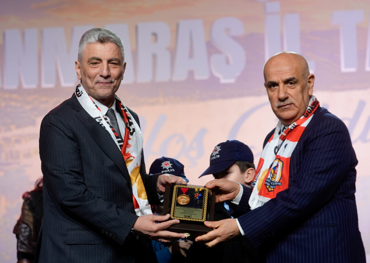 - "(Kahramanmaraş merkezli depremler) Dünyanın en gelişmiş ülkelerinin bile '8-10