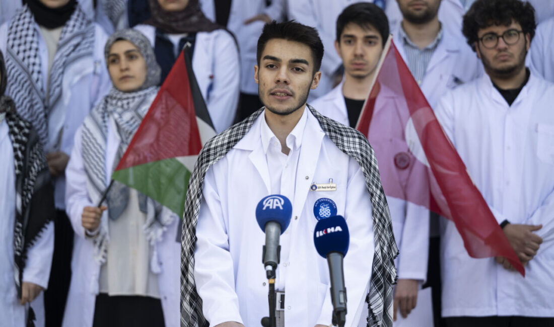 ANKARA (AA) – Gazi Üniversitesi Tıp Fakültesi öğrencileri, İsrail'in Filistinli