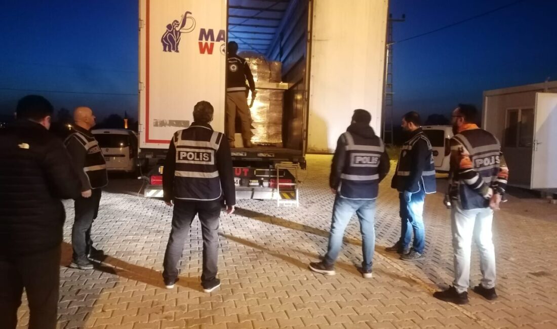 TOKAT (AA) – Tokat’ın Erbaa ilçesinde emniyet ekiplerinin durdurduğu İran